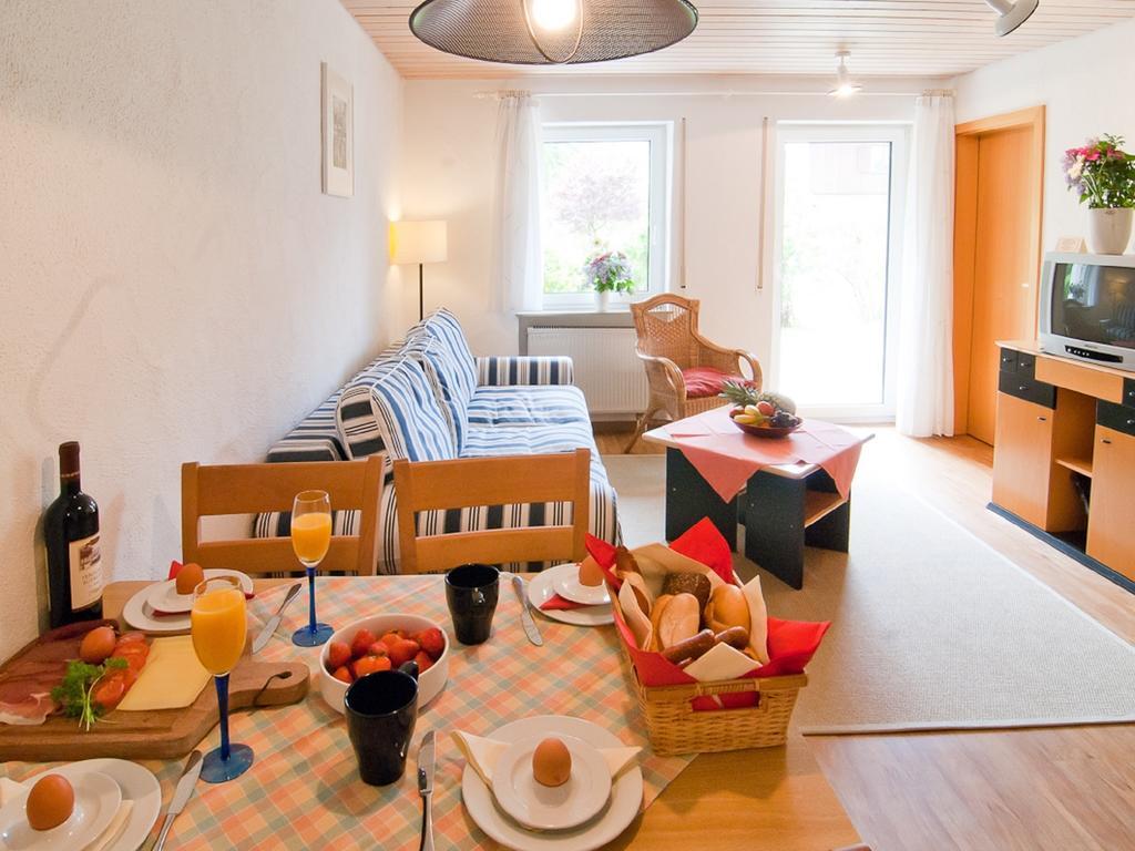 Landhaus Am Kienberg Пфронтен Екстериор снимка